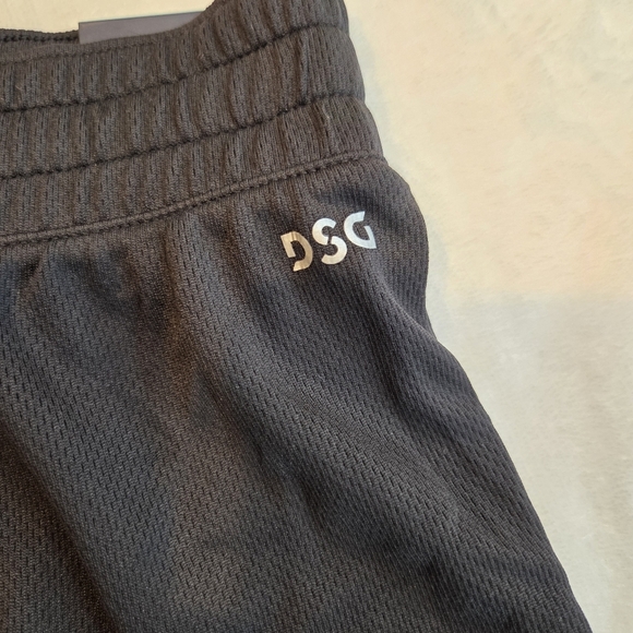 DSG Girls' Mesh Mid-Rise Shorts with White Stripes - Black Medium Sports New - Picture 2 of 10